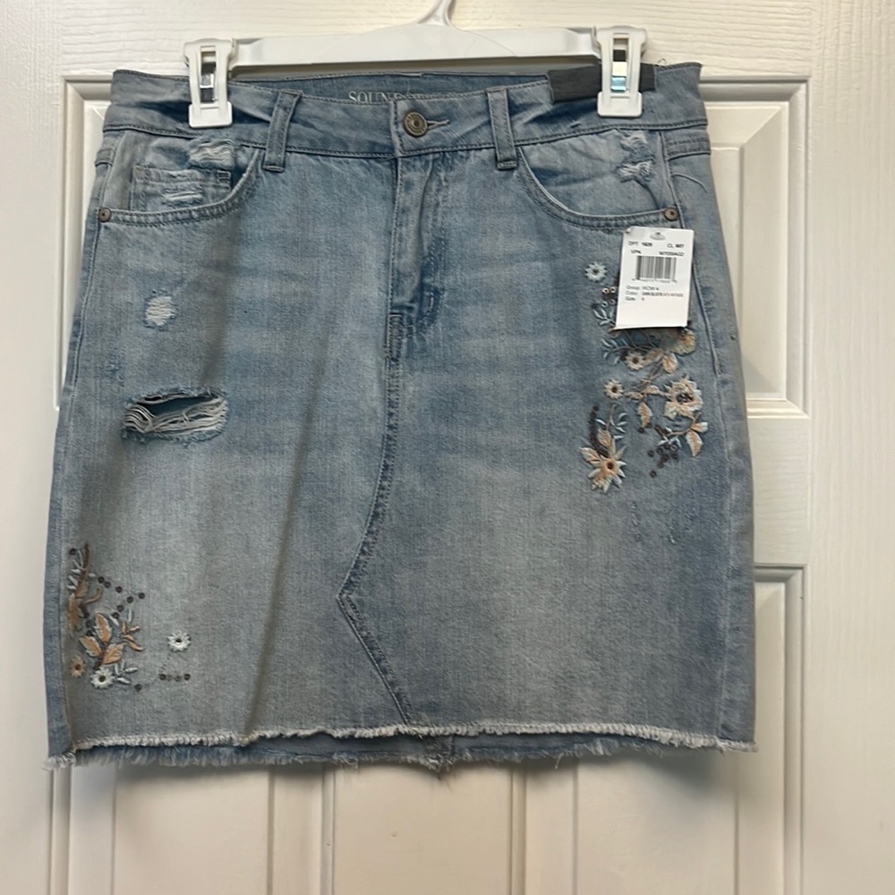 Sound style Embroidered Denim Skirt 4 NWT